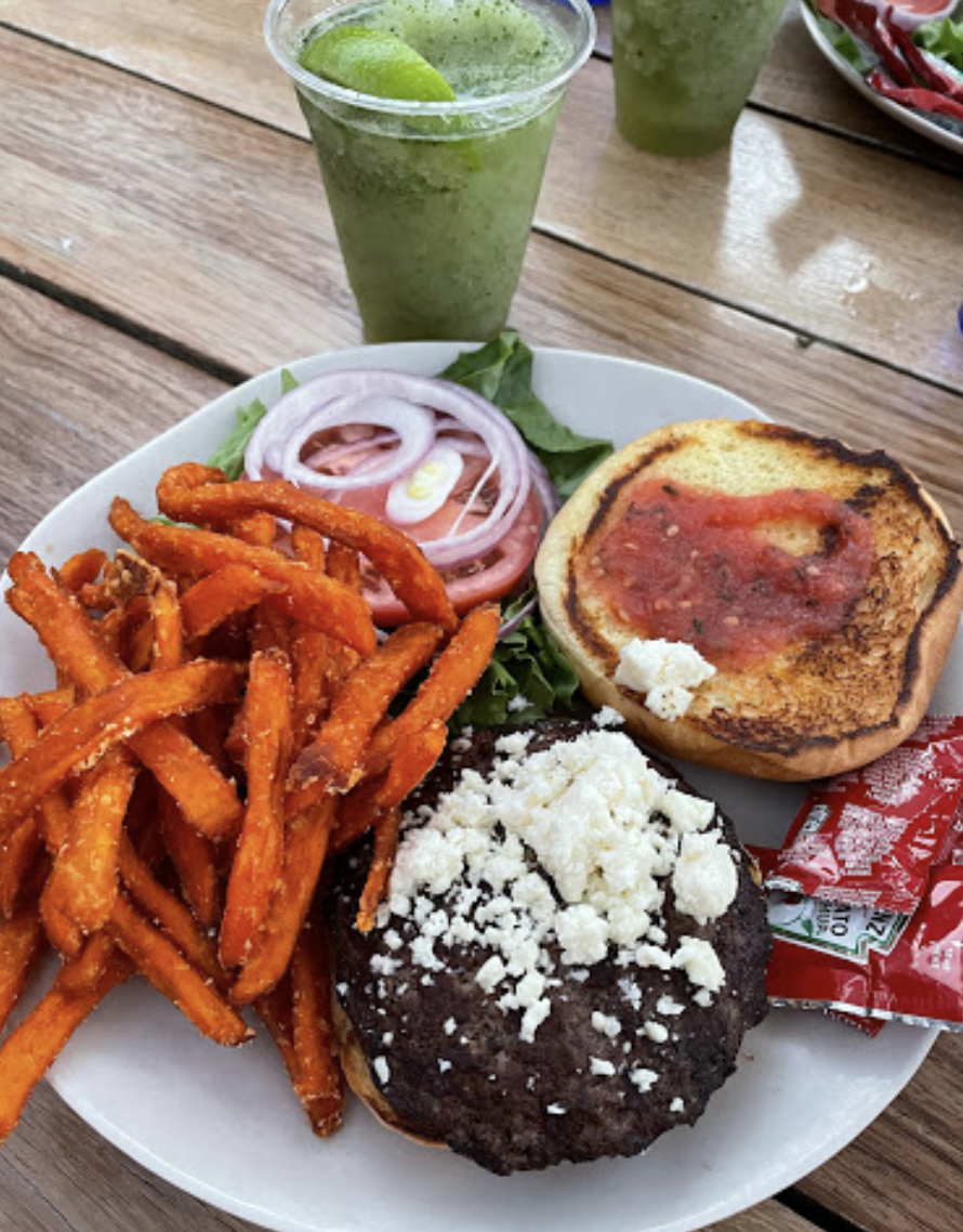 Dune Burger Blue burger .png
